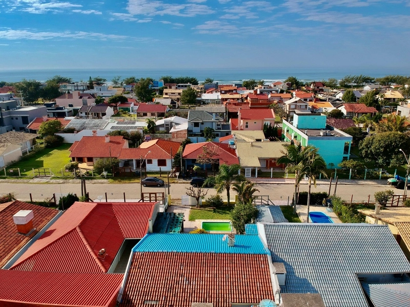 Ampla Casa Mobiliada com Piscina e Espaços Gourmet, Próxima ao Mar!: 3ª foto da galeria de imagens do imóvel