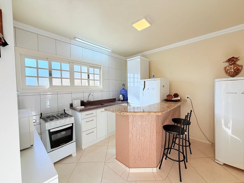 Casa Charmosa com 3 Dormitórios e Living integrado com Lareira!: 7ª foto da galeria de imagens do imóvel