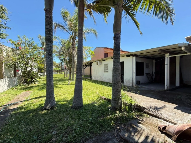 Casa á  Venda com Ótima Localização, Frente Leste e Pátio Amplo!: 4ª foto da galeria de imagens do imóvel