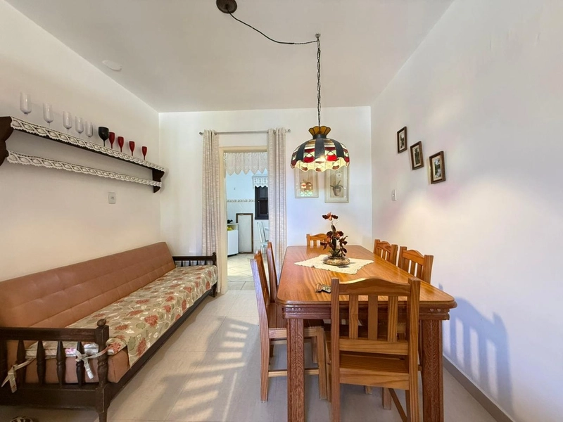 Casa á  Venda com Ótima Localização, Frente Leste e Pátio Amplo!: 8ª foto da galeria de imagens do imóvel