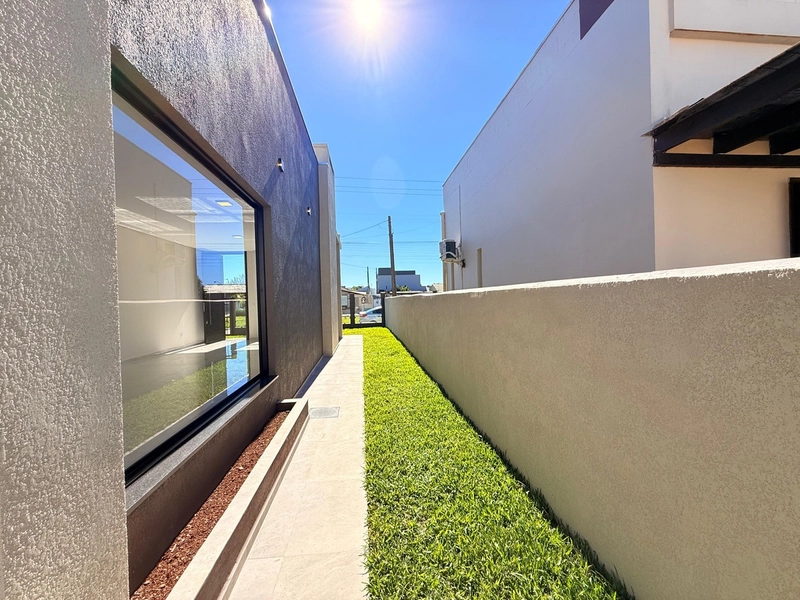 Linda Casa em Alvenaria com 3 Dormitórios e Pátio Amplo!: 21ª foto da galeria de imagens do imóvel
