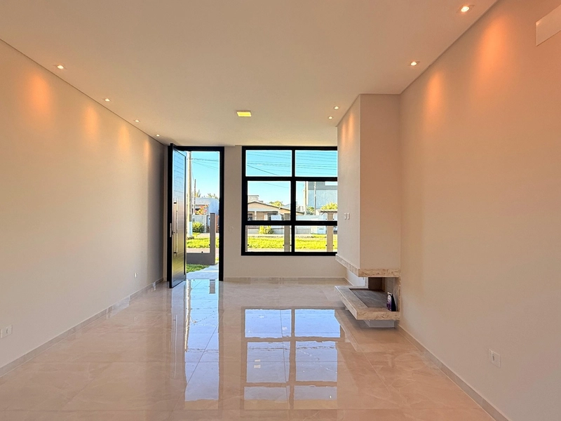 Linda Casa em Alvenaria com 3 Dormitórios e Pátio Amplo!: 8ª foto da galeria de imagens do imóvel