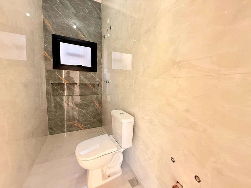 Linda Casa em Alvenaria com 3 Dormitórios e Pátio Amplo!: 12ª foto da galeria de imagens do imóvel