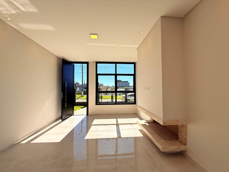Linda Casa em Alvenaria com 3 Dormitórios e Pátio Amplo!: 7ª foto da galeria de imagens do imóvel