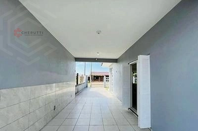 Casa Semi-mobiliada com Piscina Próxima ao Mar - 2 Dormitórios: 3ª foto da galeria de imagens do imóvel