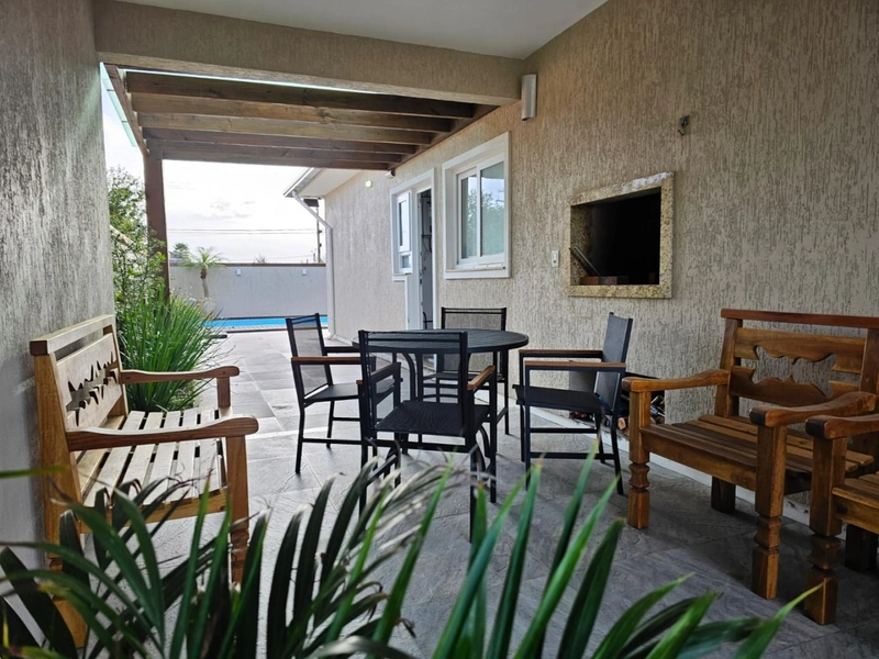Casa à venda em Atlantida Sul: 7ª foto da galeria de imagens do imóvel