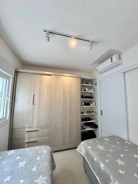 Casa Compacta e Moderna com Suíte, Piscina Aquecida e Placas Solares –: 23ª foto da galeria de imagens do imóvel