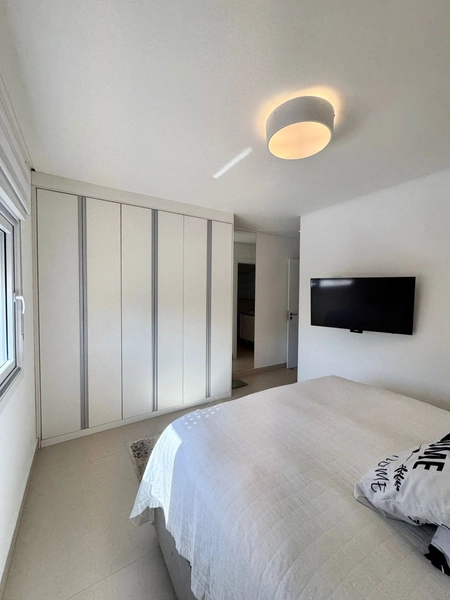 Casa Compacta e Moderna com Suíte, Piscina Aquecida e Placas Solares –: 21ª foto da galeria de imagens do imóvel