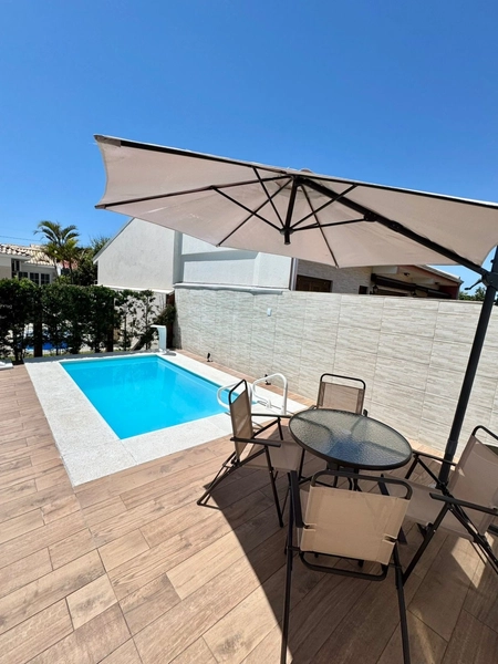 Casa Compacta e Moderna com Suíte, Piscina Aquecida e Placas Solares –: 26ª foto da galeria de imagens do imóvel