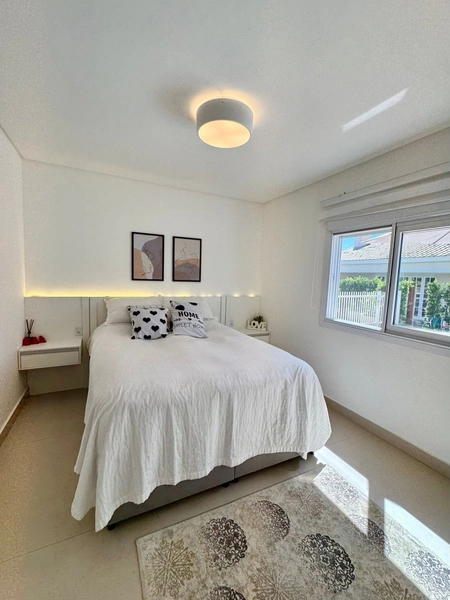 Casa Compacta e Moderna com Suíte, Piscina Aquecida e Placas Solares –: 30ª foto da galeria de imagens do imóvel
