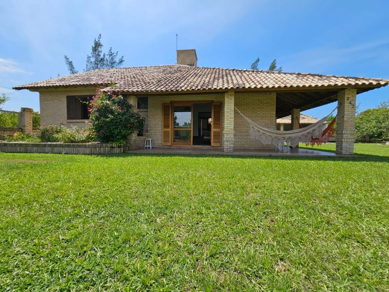 Casa à venda na Praia do Arpoador: 2ª foto da galeria de imagens do imóvel