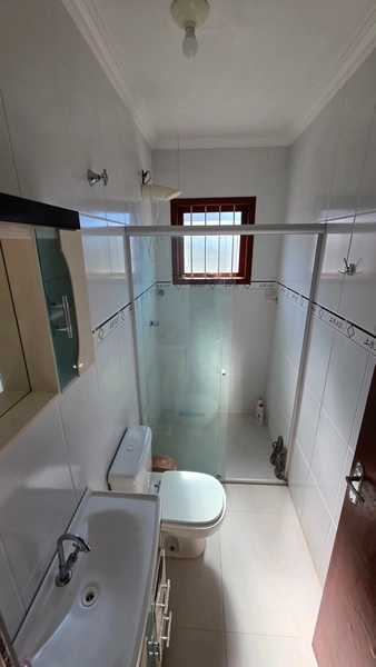 Linda Casa em Rainha do Mar com 3 Dormitórios e Pátio Amplo!: 5ª foto da galeria de imagens do imóvel