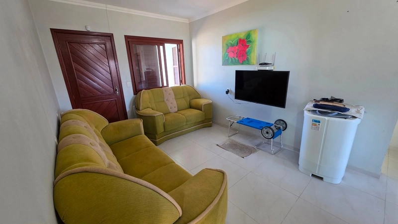 Linda Casa em Rainha do Mar com 3 Dormitórios e Pátio Amplo!: 4ª foto da galeria de imagens do imóvel