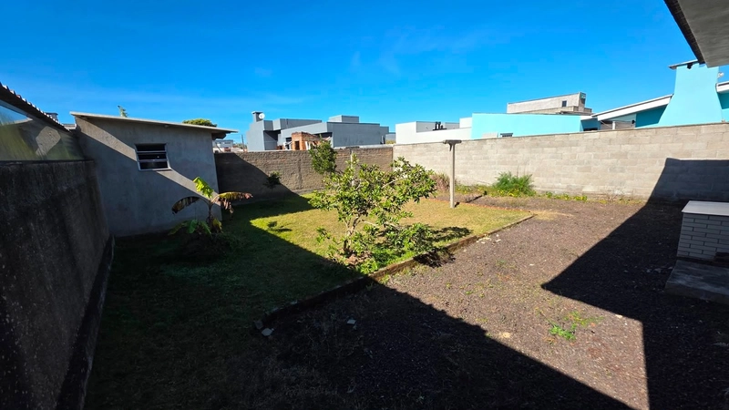 Linda Casa em Rainha do Mar com 3 Dormitórios e Pátio Amplo!: 13ª foto da galeria de imagens do imóvel