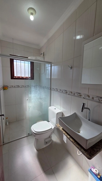 Linda Casa em Rainha do Mar com 3 Dormitórios e Pátio Amplo!: 6ª foto da galeria de imagens do imóvel