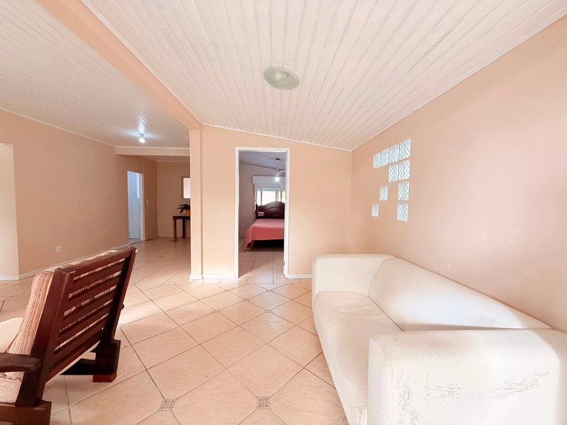 Ótima Casa em Atlântida Sul com 3 Dormitórios e Piscina Privativa!: 9ª foto da galeria de imagens do imóvel