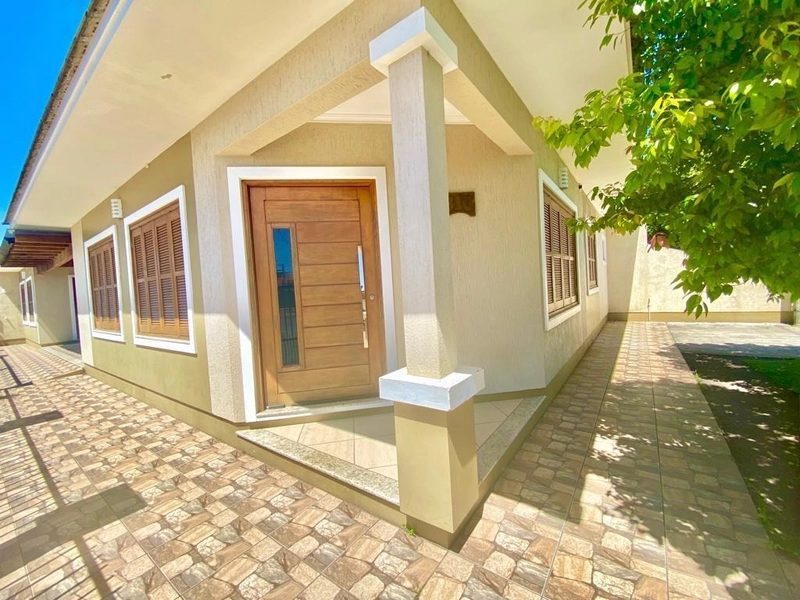 Casa com Anexo Gourmet, 4 Dormitórios e Suíte com Banheira: 3ª foto da galeria de imagens do imóvel