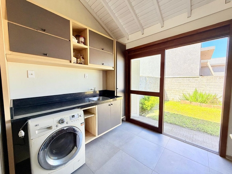 Linda Casa Semi-mobiliada com Piscina, Lareira e Pátio Amplo!: 13ª foto da galeria de imagens do imóvel