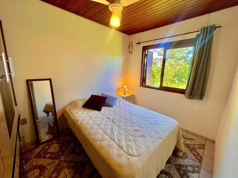 Casa com Suíte, Churrasqueira e Living Integrado: 26ª foto da galeria de imagens do imóvel