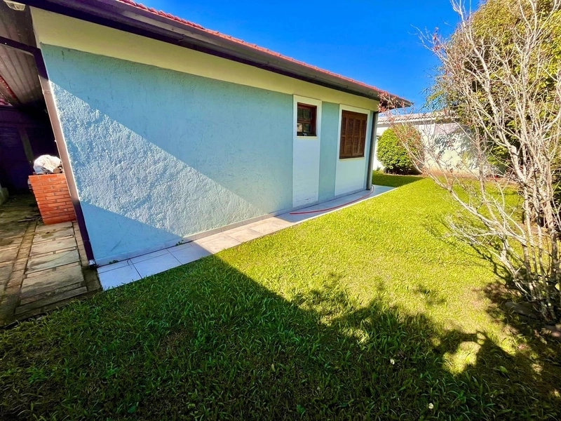 Casa com Suíte, Churrasqueira e Living Integrado: 28ª foto da galeria de imagens do imóvel