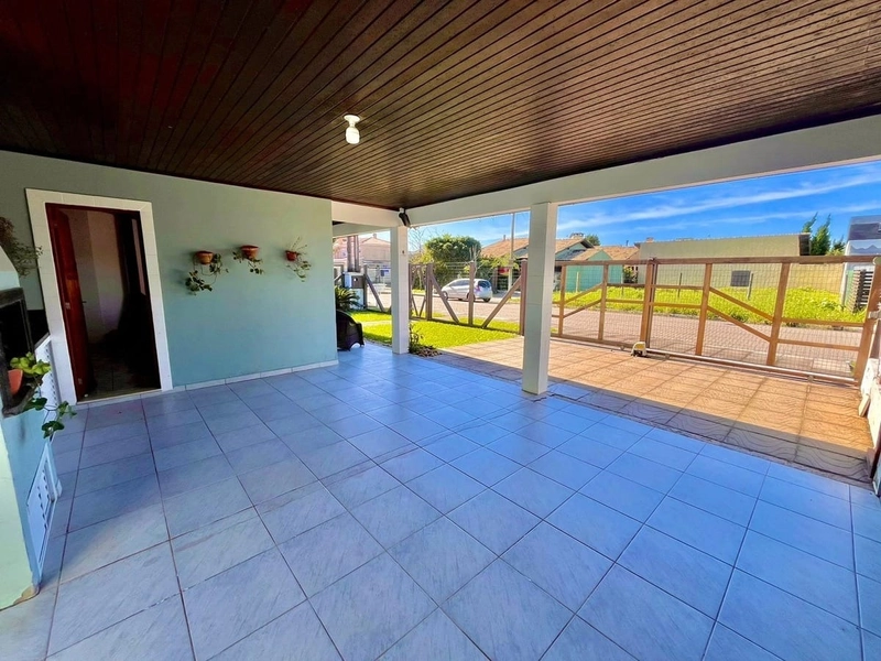 Casa com Suíte, Churrasqueira e Living Integrado: 5ª foto da galeria de imagens do imóvel