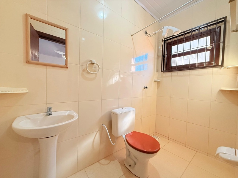 Linda Casa á Venda em Mariápolis com 3 Dormitórios: 12ª foto da galeria de imagens do imóvel