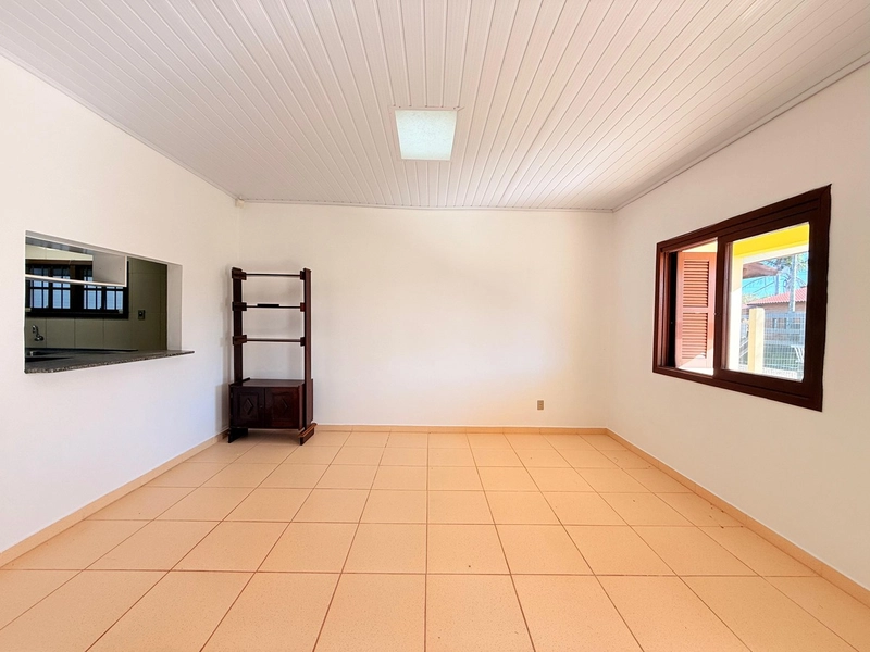 Linda Casa á Venda em Mariápolis com 3 Dormitórios: 11ª foto da galeria de imagens do imóvel