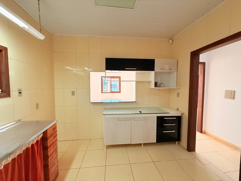 Linda Casa á Venda em Mariápolis com 3 Dormitórios: 7ª foto da galeria de imagens do imóvel