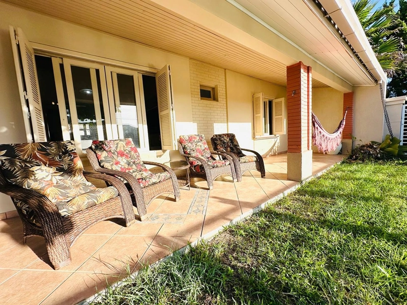 Ótima Casa com 4 Dormitórios e 2 Banheiros Sociais: 16ª foto da galeria de imagens do imóvel