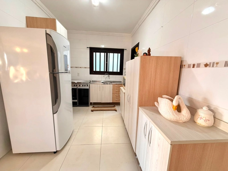 Linda Casa com 4 Dormitórios e Garagem Ampla com Churrasqueira!: 7ª foto da galeria de imagens do imóvel