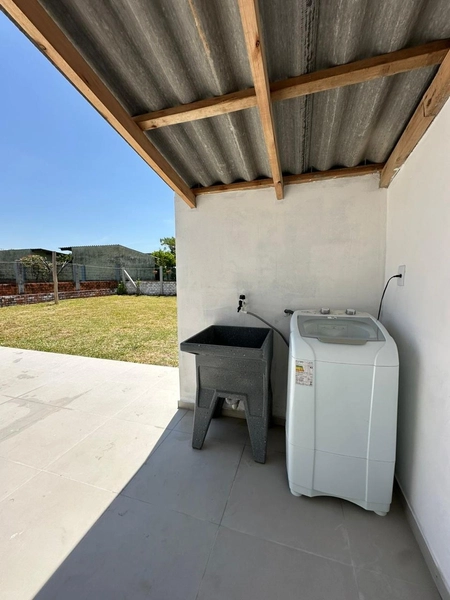 Charmosa Casa em Atlântida Sul com 3 Dormitórios e Pátio Amplo!: 17ª foto da galeria de imagens do imóvel