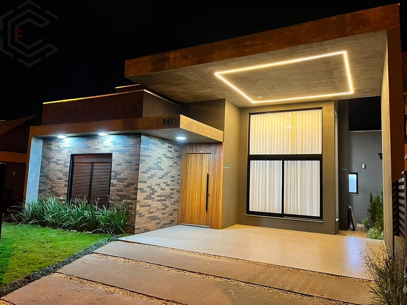 Charmosa Casa à Venda em Ótima Localização - 3 Dormitórios, Piscina e Amplo Pátio: 15ª foto da galeria de imagens do imóvel