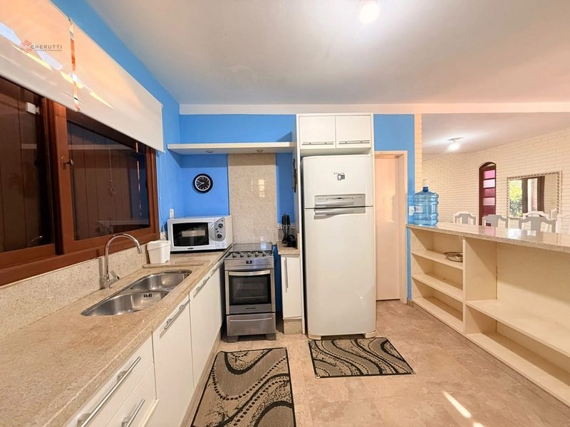 Casa Decorada a 150m do Mar com Ofurô e Churrasqueira!: 12ª foto da galeria de imagens do imóvel