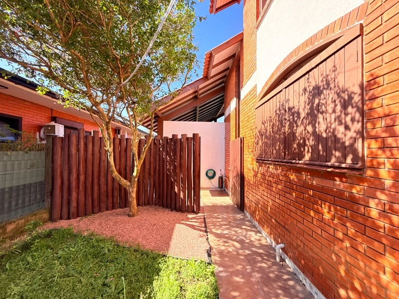 Casa Decorada a 150m do Mar com Ofurô e Churrasqueira!: 8ª foto da galeria de imagens do imóvel