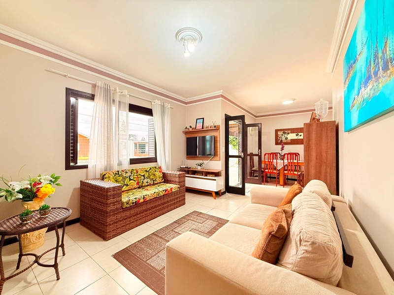 Linda Casa com Amplo Pátio, Lareira e 3 Dormitórios!: 6ª foto da galeria de imagens do imóvel