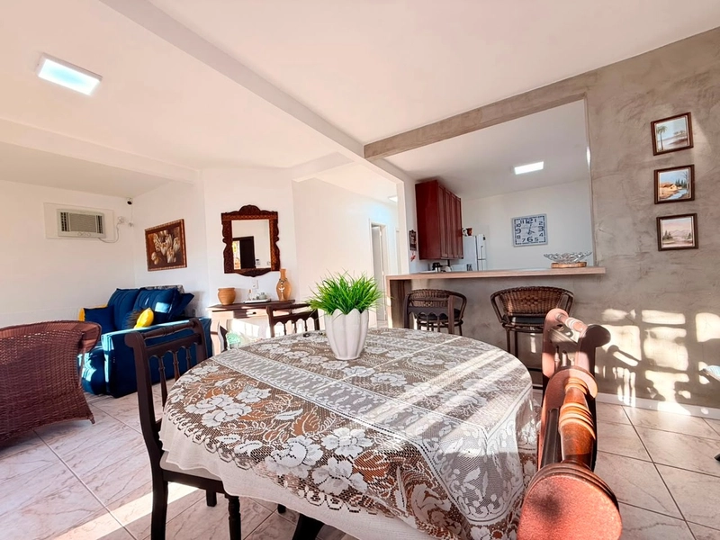 Casa Completa à Venda  com Pátio Amplo e Living Amplo!: 7ª foto da galeria de imagens do imóvel