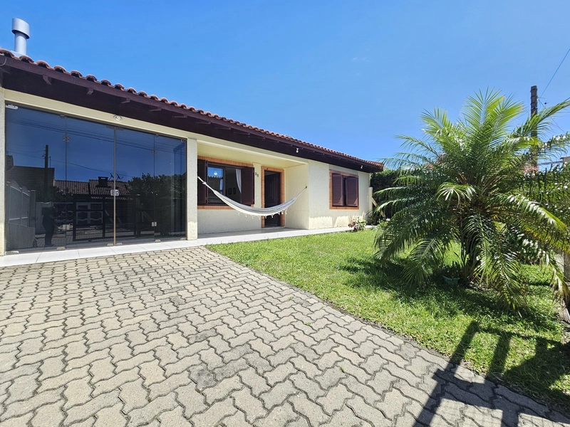 Casa à venda em Rainha do Mar: 1ª foto da galeria de imagens do imóvel