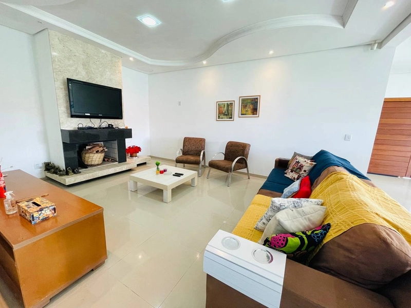 Linda Casa á Venda com 3 Dormitórios, Espaço Gourmet e Garagem!: 18ª foto da galeria de imagens do imóvel