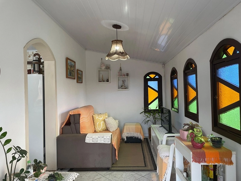 Casa de Esquina com Excelente Localização e Pátio Amplo: 5ª foto da galeria de imagens do imóvel