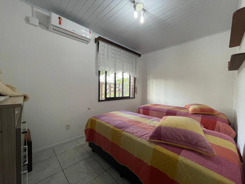 Casa de Esquina com Excelente Localização e Pátio Amplo: 12ª foto da galeria de imagens do imóvel