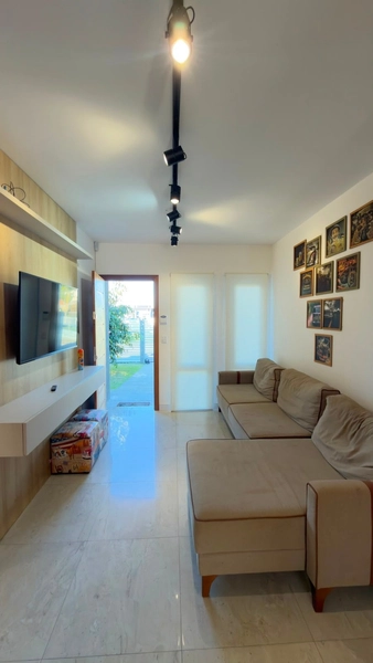 Lindo Geminado Com Piscina e Espaço Gourmet!: 2ª foto da galeria de imagens do imóvel