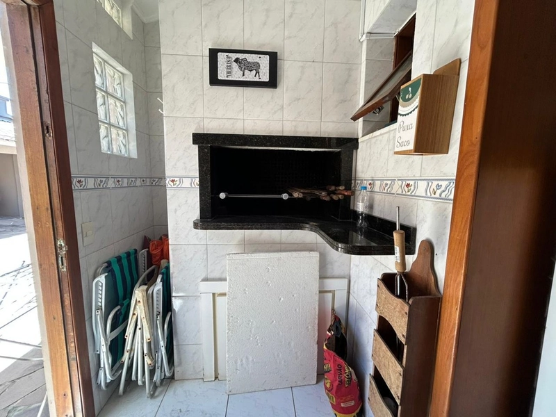 Sobrado com 3 Dormitórios, Lareira e Sacada com Churrasqueira: 14ª foto da galeria de imagens do imóvel