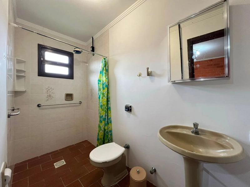 Linda Casa com 3 Dormitórios e Pátio Amplo!: 14ª foto da galeria de imagens do imóvel