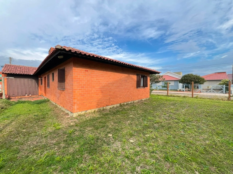 Linda Casa com 3 Dormitórios e Pátio Amplo!: 21ª foto da galeria de imagens do imóvel