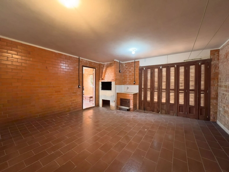 Linda Casa com 3 Dormitórios e Pátio Amplo!: 15ª foto da galeria de imagens do imóvel