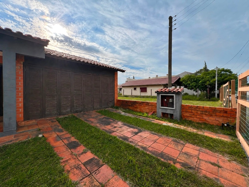 Linda Casa com 3 Dormitórios e Pátio Amplo!: 17ª foto da galeria de imagens do imóvel