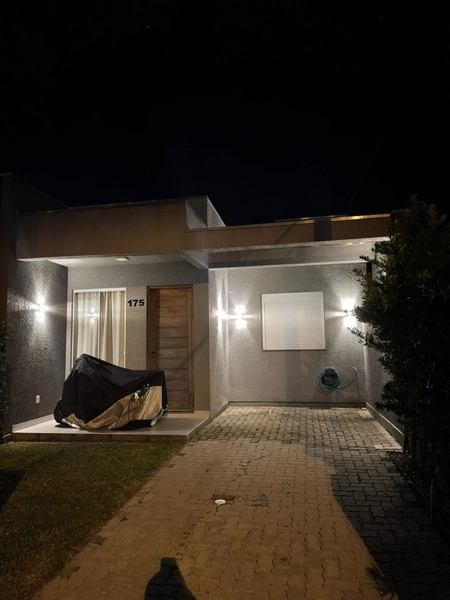 Casa Moderna com Suíte, Acabamento Impecavel e Ótima Iluminação!: 2ª foto da galeria de imagens do imóvel