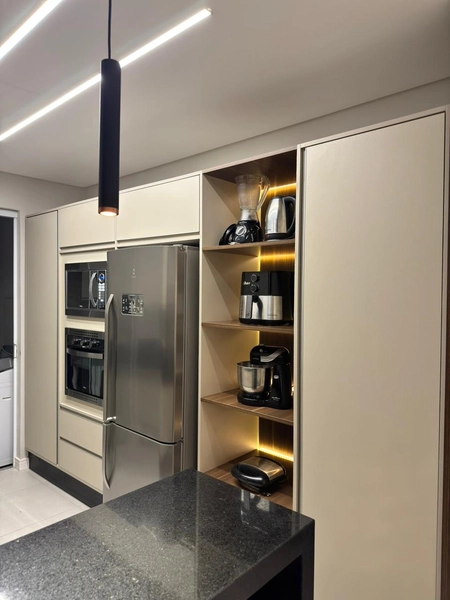 Casa Moderna com Suíte, Acabamento Impecavel e Ótima Iluminação!: 11ª foto da galeria de imagens do imóvel