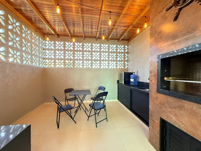Sobrado Mobiliado com 2 Suítes, Espaço Gourmet e Living Integrado: 9ª foto da galeria de imagens do imóvel