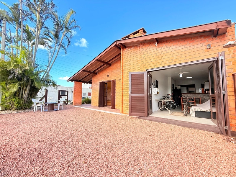 Casa com Ótima Localização em Rainha do Mar!: 1ª foto da galeria de imagens do imóvel
